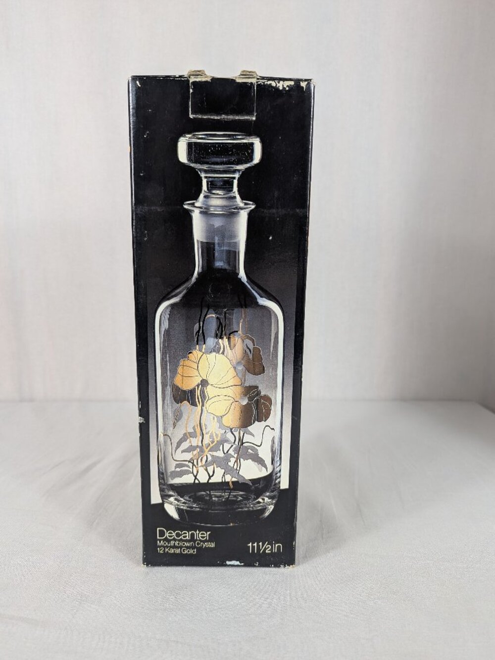 Shangri-la Decanter Mouthblown Crystal 12k Gold Clear Floral European Collection